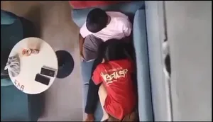 Quay lén nhân tình mút mút cho em gái nơi công cộng